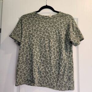 White Crow Leopard Print Blouse Size XS Euc